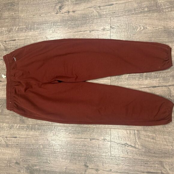 Nike Joggers - Picture 3 of 5